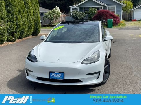 Used 2023 Tesla Model 3 Standard Range image 1