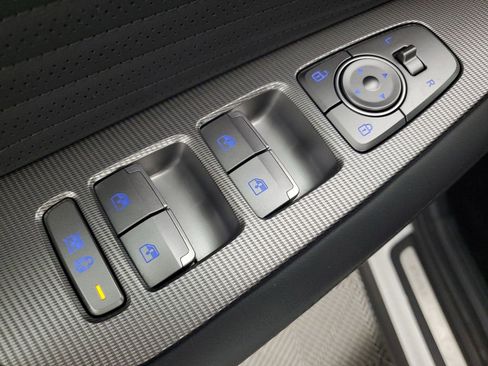 Used 2024 Hyundai Palisade Calligraphy image 30