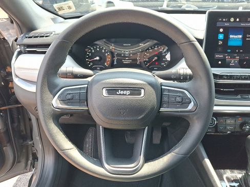 Used 2023 Jeep Compass Limited AWD/4WD image 19