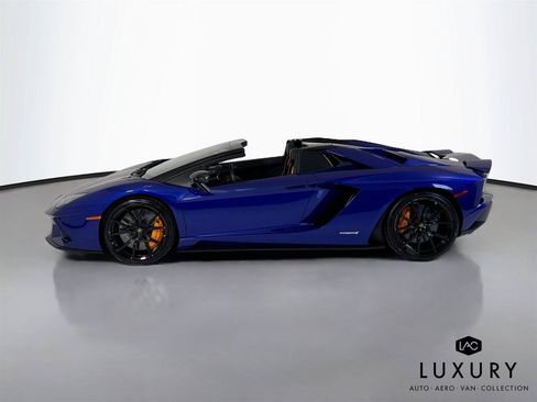 Used 2019 Lamborghini Aventador S AWD/4WD image 7
