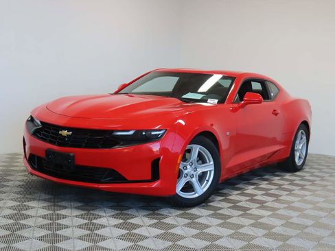 Used 2023 Chevrolet Camaro LT image 1