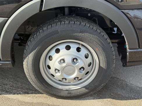 New 2025 Ford Transit 350 XLT image 4