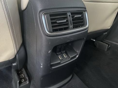 Used 2019 Honda CR-V Touring image 14