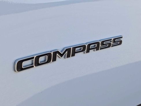 Used 2024 Jeep Compass Limited AWD/4WD image 11