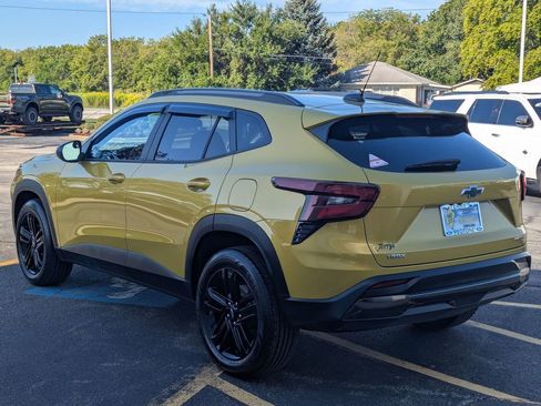 Used 2024 Chevrolet Trax ACTIV w/ Sunroof Package image 5
