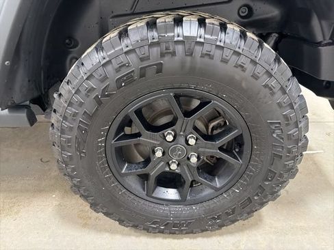 Used 2024 Jeep Wrangler Unlimited Sport AWD/4WD image 8