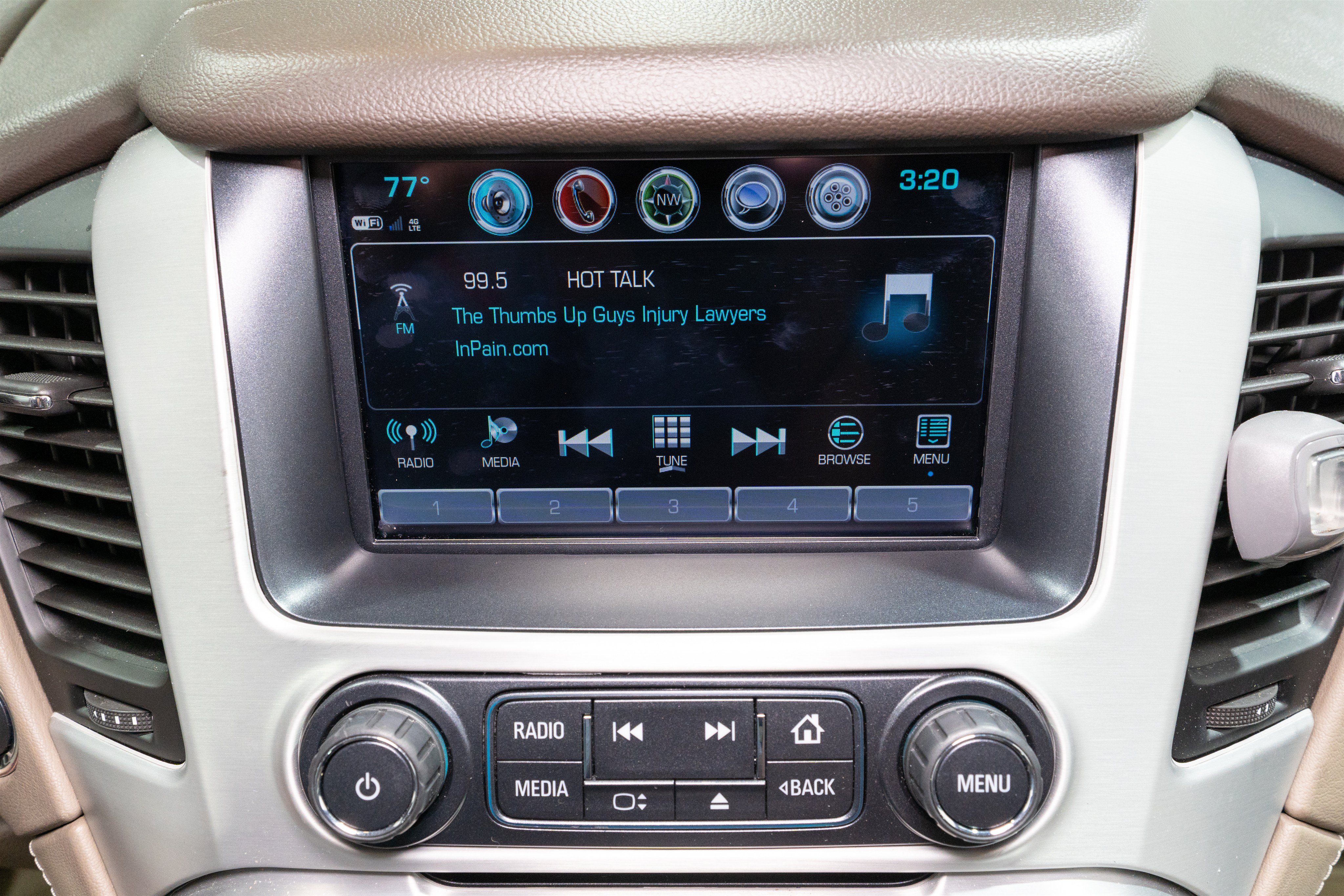 Used 2019 GMC Yukon SLT w/ Premium Edition AWD/4WD image 18