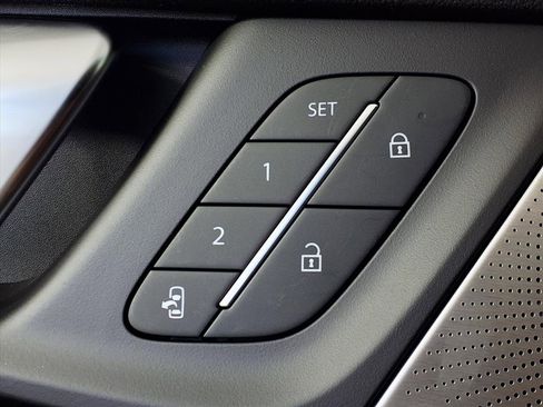 New 2026 Buick Enclave Avenir image 18