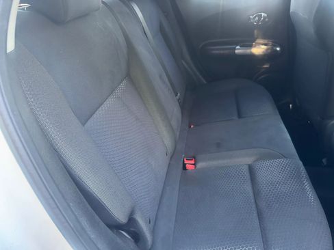 Used 2013 Nissan Juke SV FWD image 23