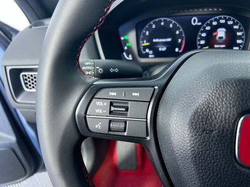 Used 2025 Honda Civic Type R image 16