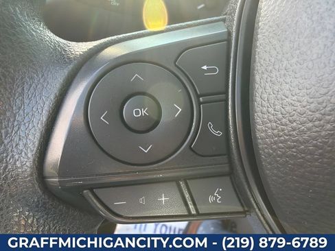 Used 2025 Toyota Corolla LE FWD image 20