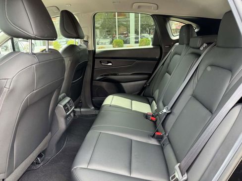 Certified 2025 Nissan Murano SV AWD/4WD image 10