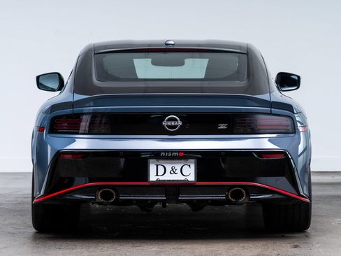 Used 2024 Nissan Z NISMO RWD image 7