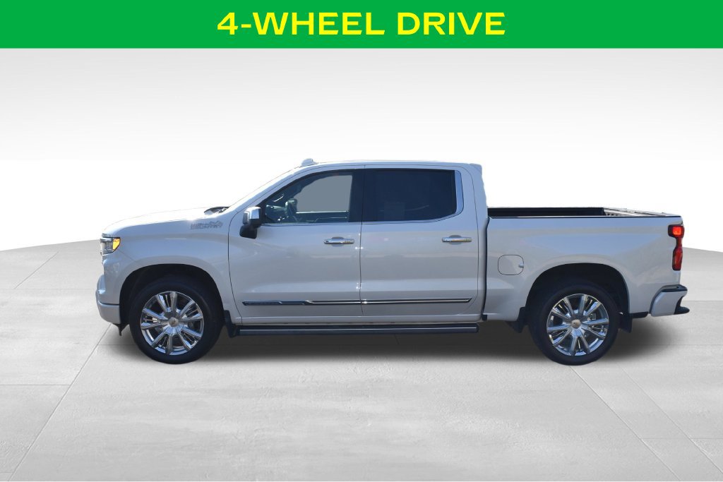 Used 2025 Chevrolet Silverado 1500 High Country AWD/4WD image 6