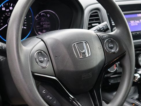 Used 2018 Honda HR-V LX image 19