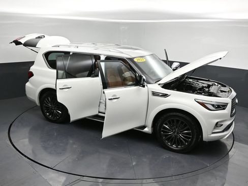 Used 2023 INFINITI QX80 Sensory w/ All-Season Package image 36