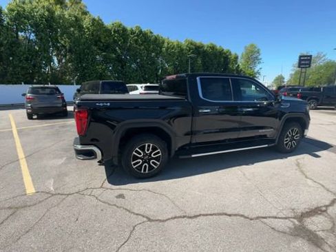 Used 2023 GMC Sierra 1500 SLT w/ SLT Premium Package AWD/4WD image 8