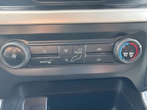 Used 2021 Ford F150 XLT image 27