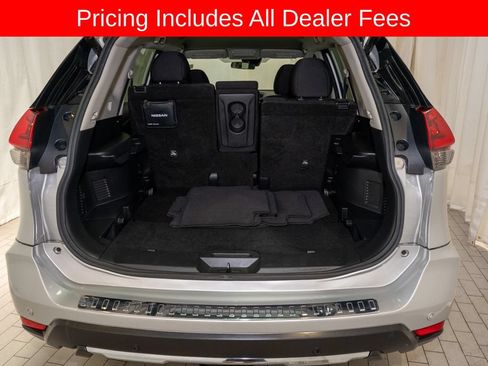 Used 2020 Nissan Rogue SV w/ Premium Package FWD image 5