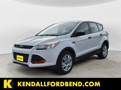 Used 2016 Ford Escape S image 1