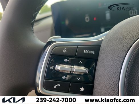 New 2026 Kia Carnival EX FWD image 35