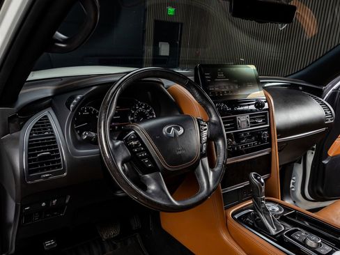 Used 2022 INFINITI QX80 Sensory w/ All-Season Package image 13