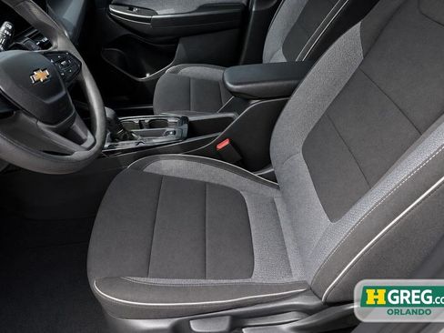 Used 2025 Chevrolet TrailBlazer LS FWD image 10