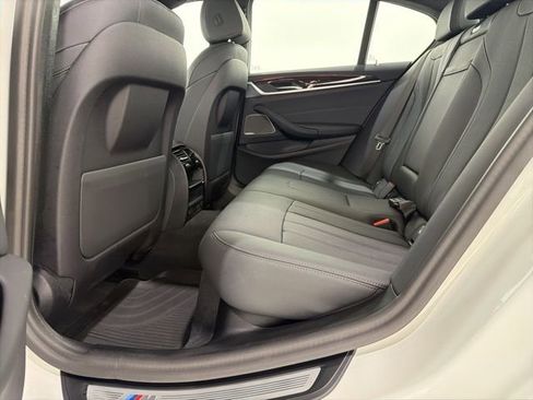 Certified 2023 BMW 530i xDrive w/ M Sport Package AWD/4WD image 17