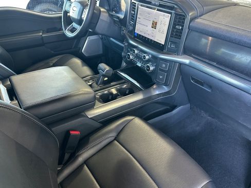 Used 2025 Ford F150 Lariat w/ Equipment Group 502A High AWD/4WD image 14