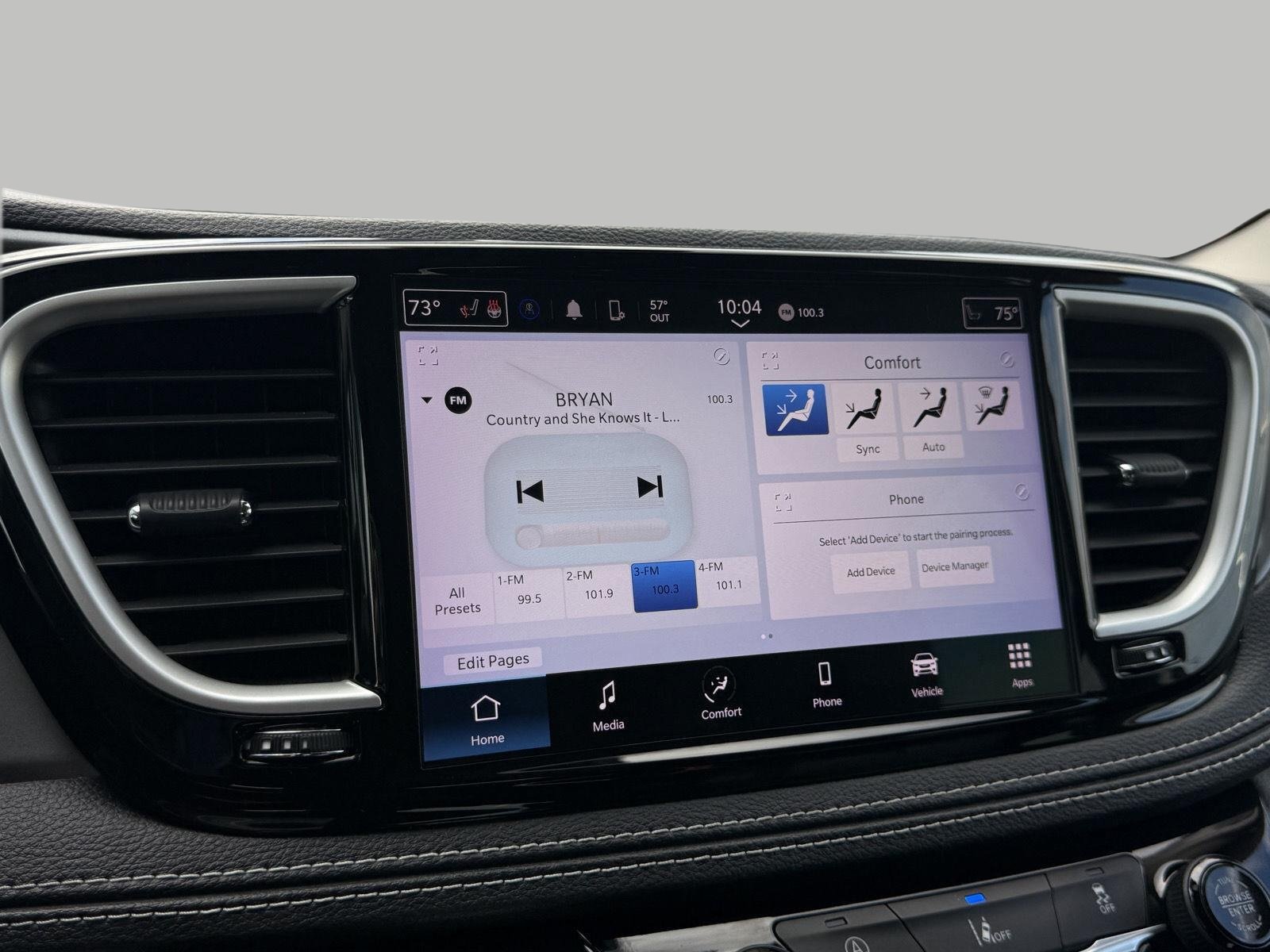 Used 2022 Chrysler Pacifica Touring-L AWD/4WD image 39