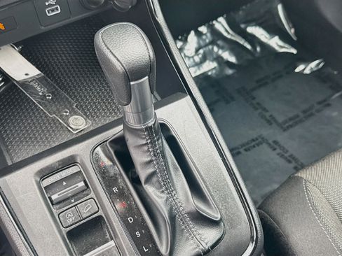 Used 2025 Honda CR-V LX image 15