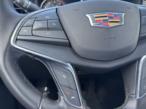Used 2021 Cadillac XT5 Luxury image 27