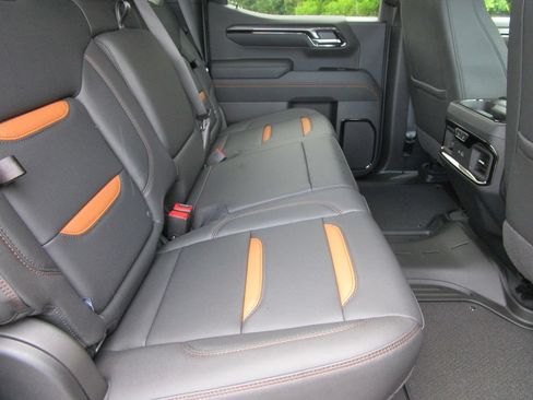 New 2026 GMC Sierra 1500 AT4 w/ AT4 Premium Package AWD/4WD image 25