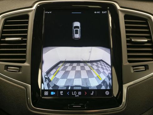 Used 2024 Volvo XC90 B5 Core w/ Climate Package image 30