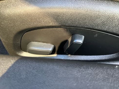 Used 2019 Chevrolet Camaro LT w/ RS Package image 11