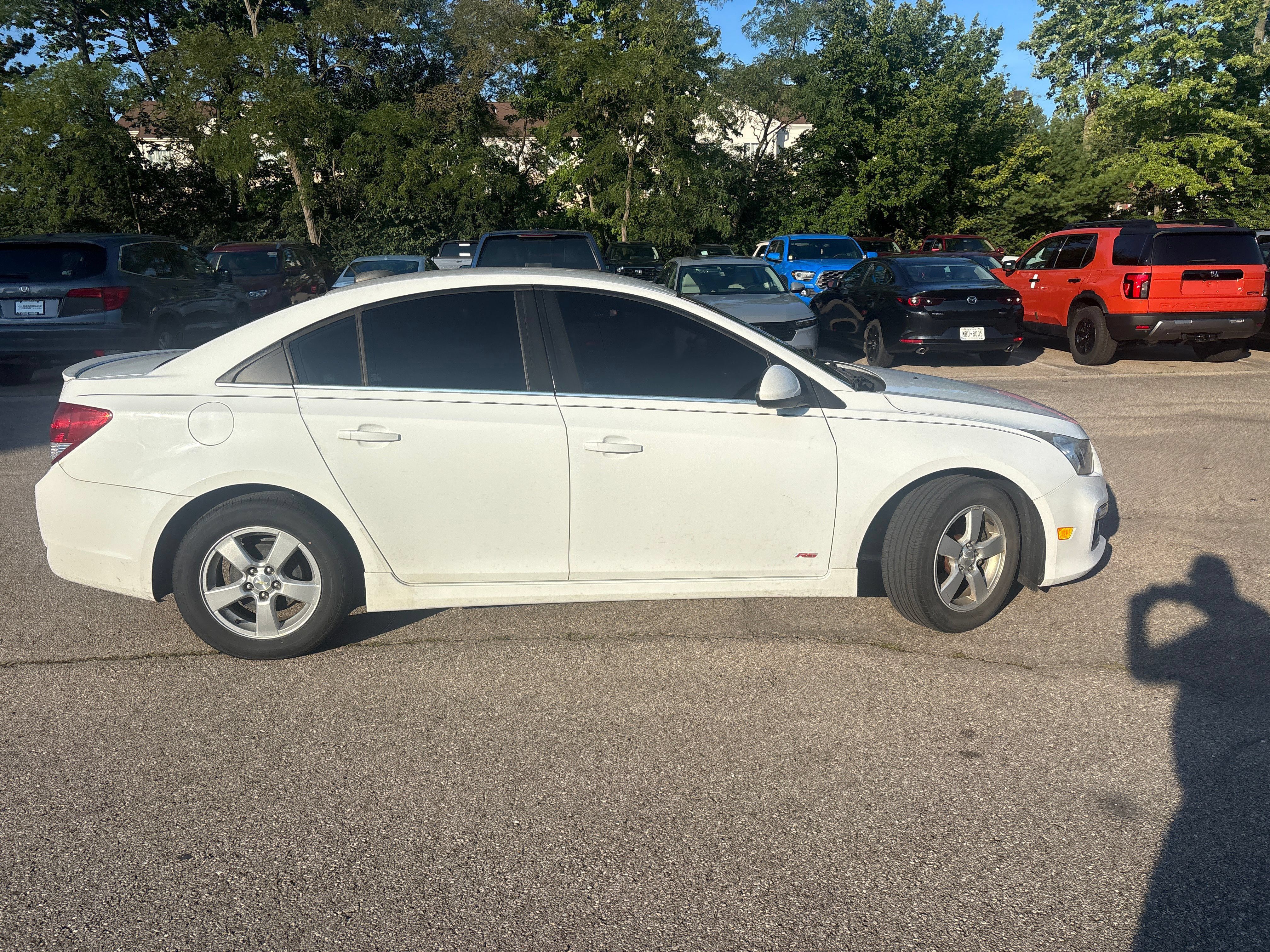 Used 2016 Chevrolet Cruze LT FWD image 19