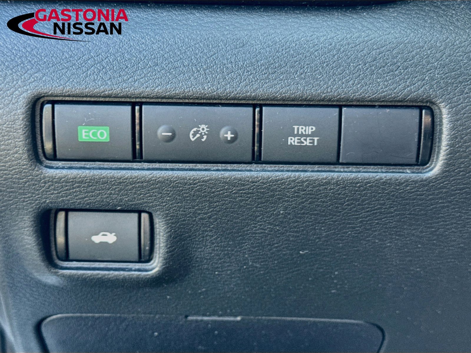 Used 2024 Nissan Sentra SV w/ All-Weather Package FWD image 13