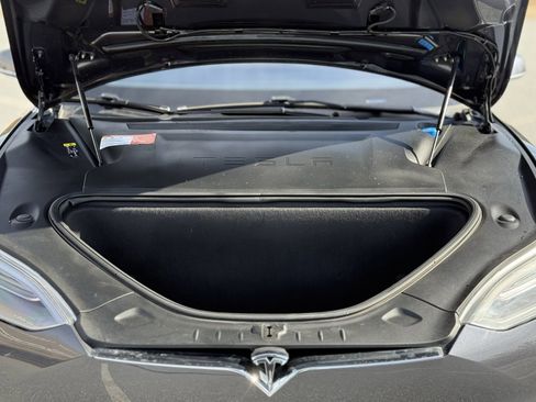 Used 2018 Tesla Model S 75D image 50