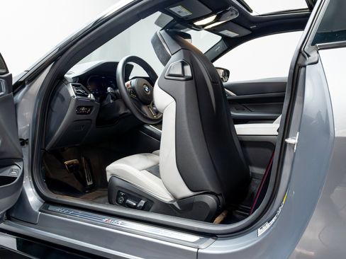 Used 2023 BMW M4 xDrive Competition w/ Executive Package image 40