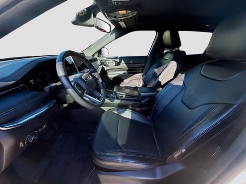 Used 2022 Jeep Compass High Altitude image 19