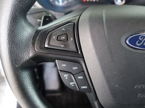 Used 2016 Ford Edge SE FWD image 19