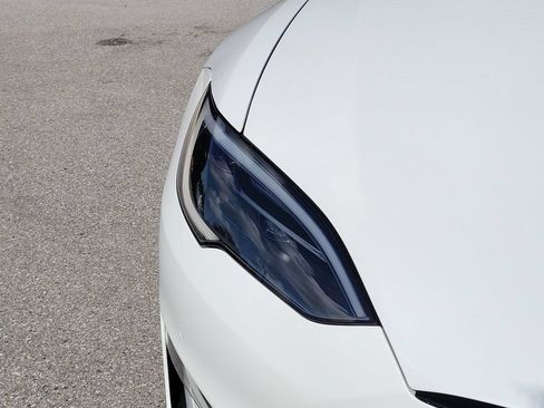 Used 2022 Tesla Model S AWD/4WD image 15
