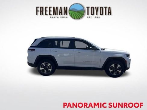 Used 2024 Jeep Grand Cherokee Limited 4xe AWD/4WD image 4