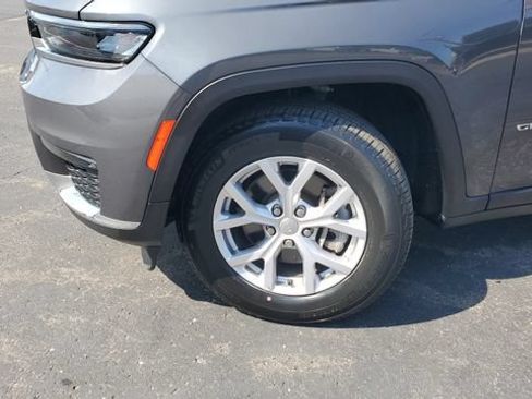 Used 2022 Jeep Grand Cherokee L Limited w/ Trailer Tow Group (B) AWD/4WD image 4