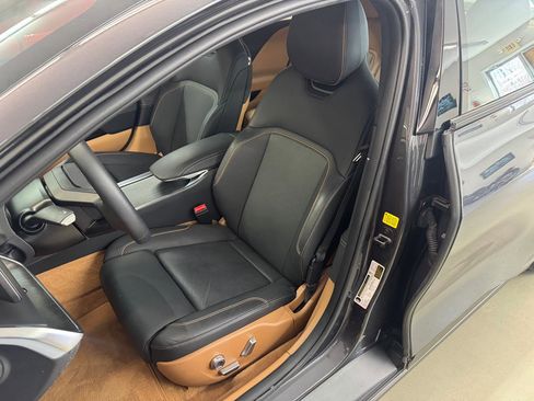 Used 2024 Lucid Air Touring image 7