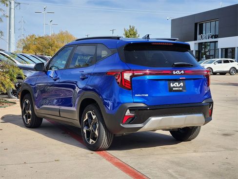 New 2026 Kia Seltos S image 3