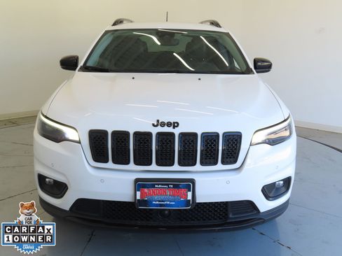 Used 2023 Jeep Cherokee Altitude Lux image 10