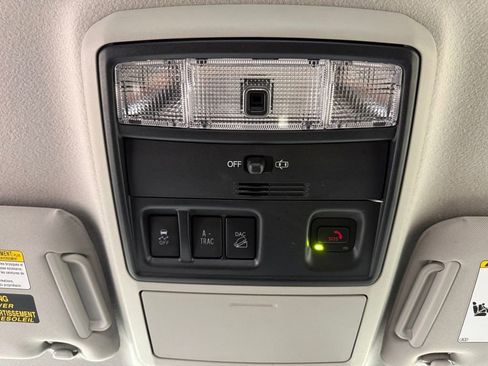 Used 2022 Toyota 4Runner SR5 AWD/4WD image 34