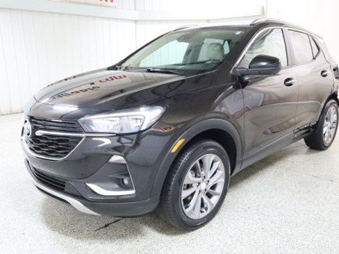 Used 2021 Buick Encore GX Select w/ Advanced Technology Package image 2