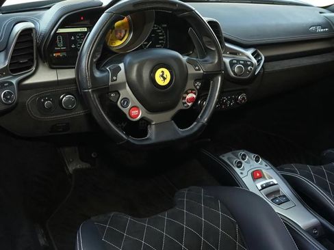 Used 2013 Ferrari 458 Spider RWD image 6